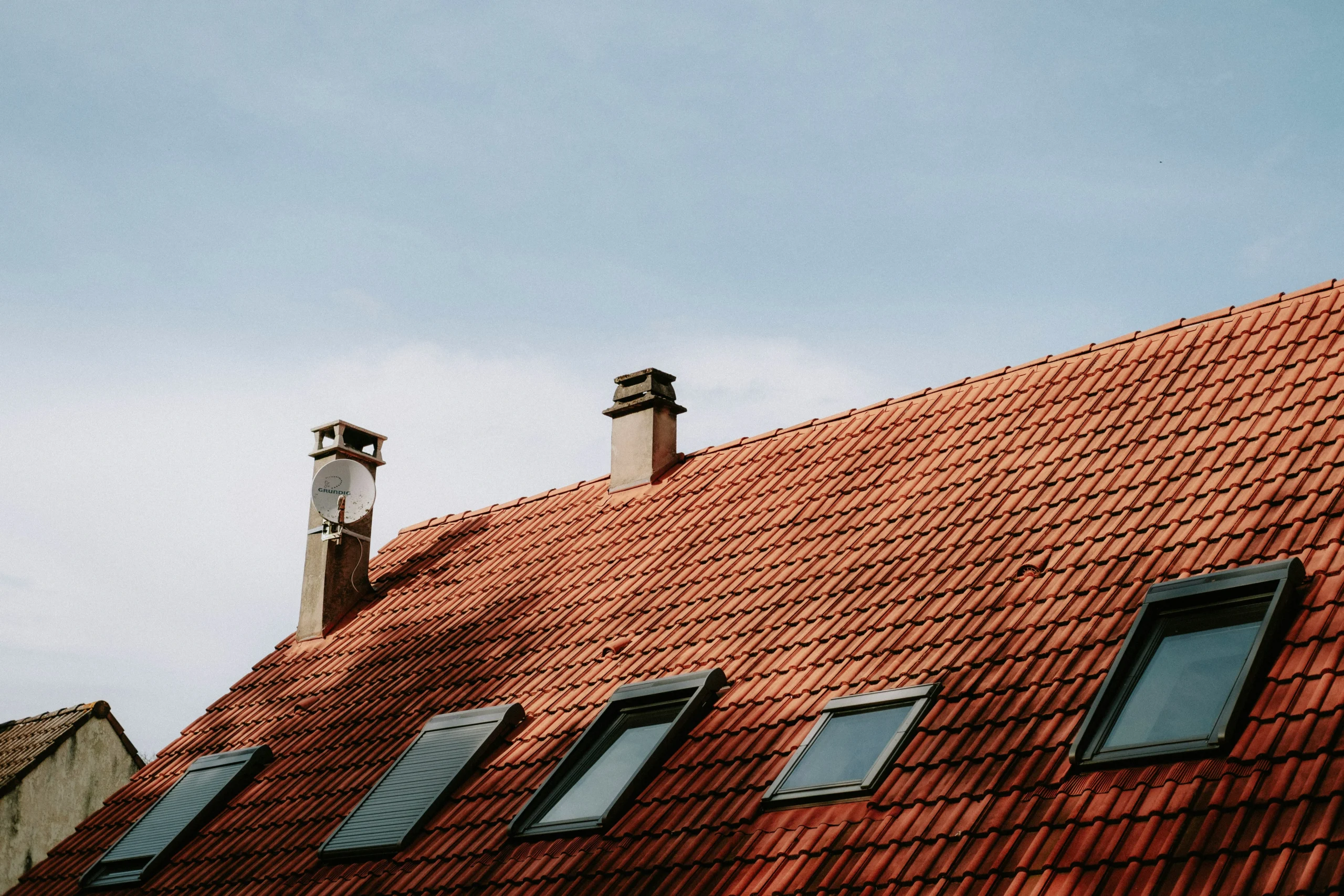 Pose de fenêtre de toit Velux à Sorgues